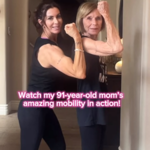 Dalyce Radke and Edna Giordano showing off their biceps | Source: Instagram/f_momof7